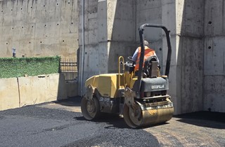 Gemlik Belediyesi Hisar Mahallesi’nde Asfalt Çalışmalarına Hız Verdi
